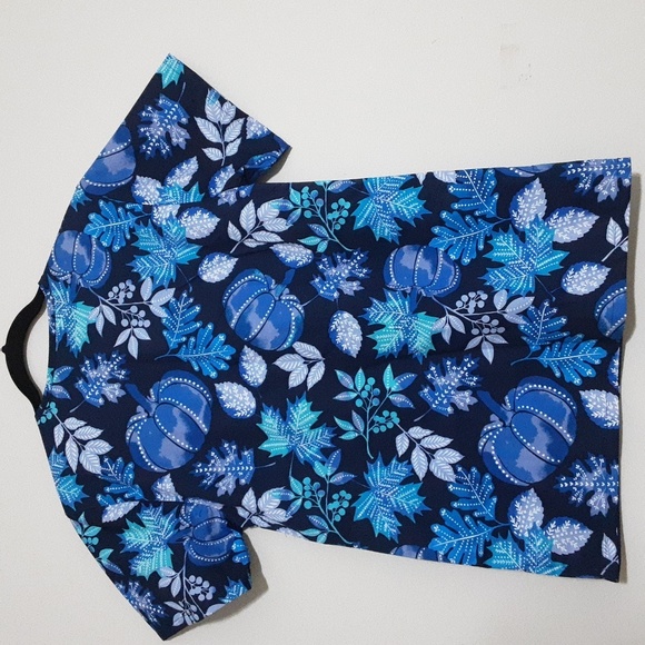 Butter Soft Scrub Medical Professional Floral and Abstract Patterned Bundle 4 - Picture 3 of 13